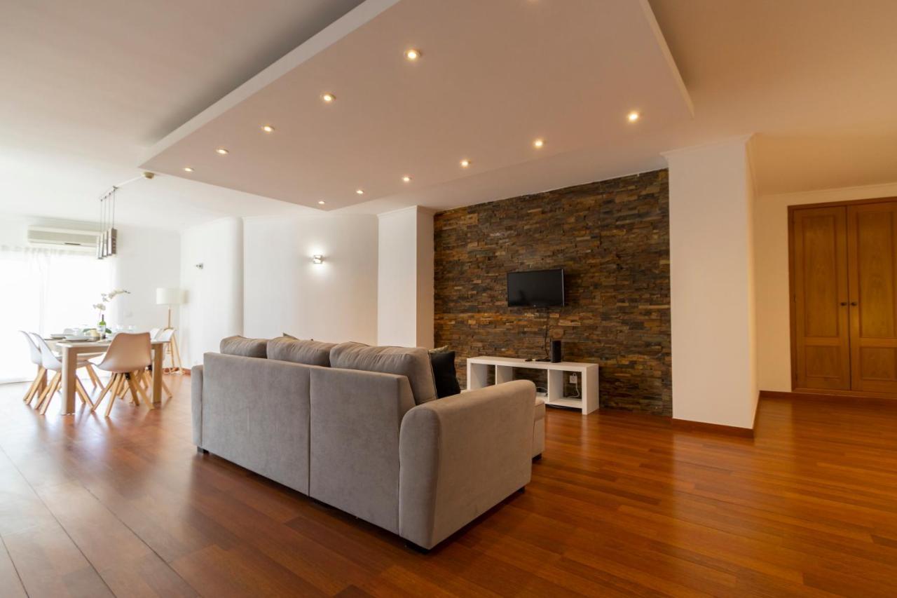 Spaceful Apartment In Albufeira Dış mekan fotoğraf