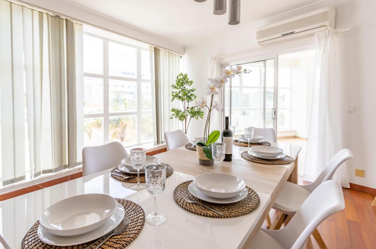 Spaceful Apartment In Albufeira Dış mekan fotoğraf