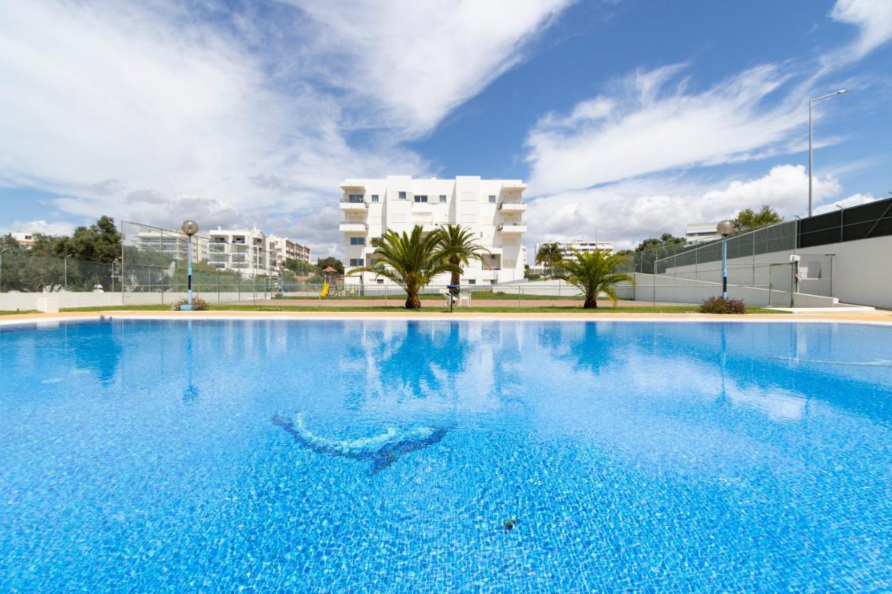 Spaceful Apartment In Albufeira Dış mekan fotoğraf