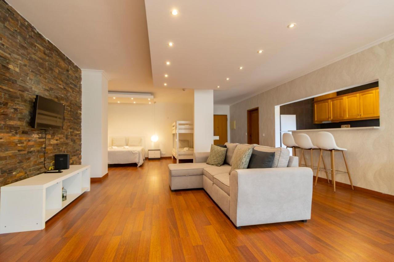 Spaceful Apartment In Albufeira Dış mekan fotoğraf